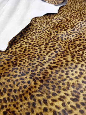 Hovädzia koža - potlač leopard 1,30 m2